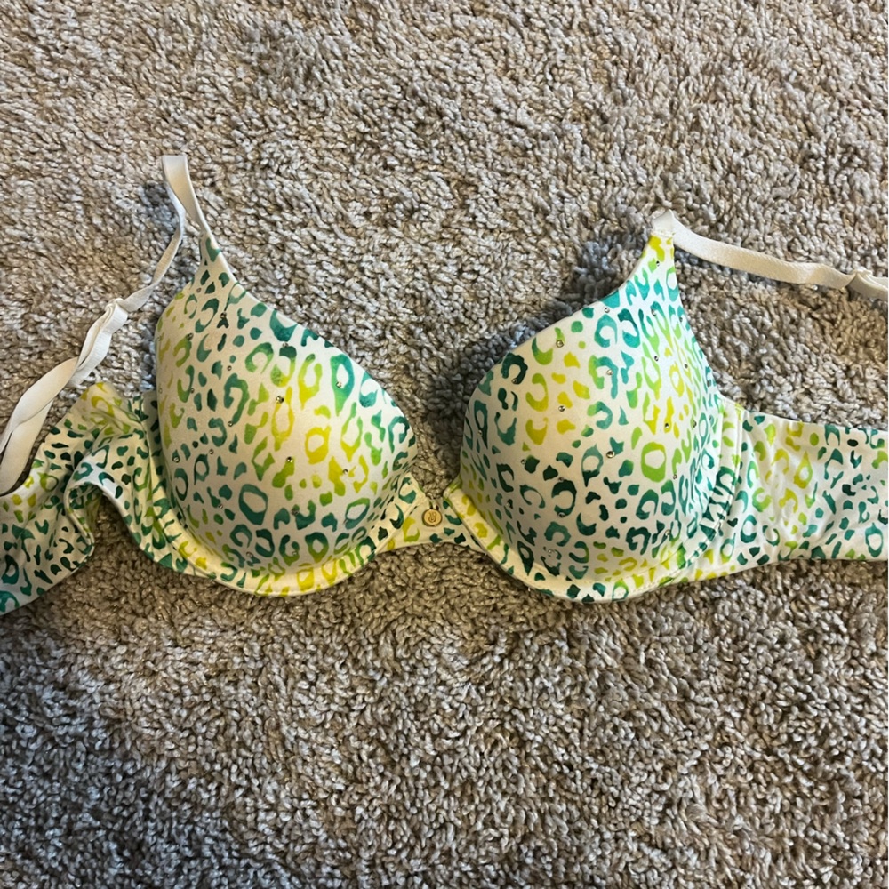 VS Cheetah Print Bra